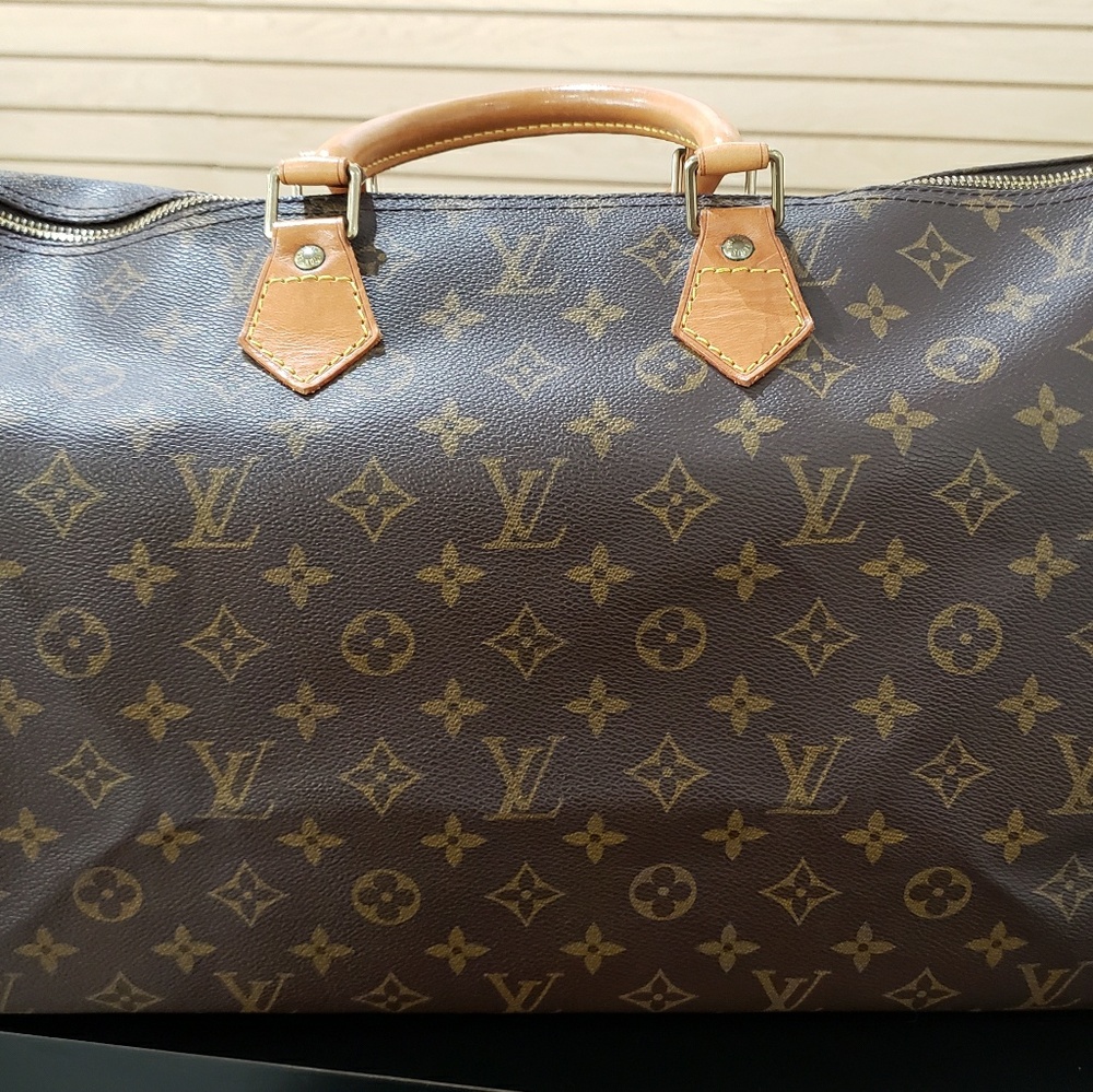 Louis Vuitton Speedy 40 with organizer set inside